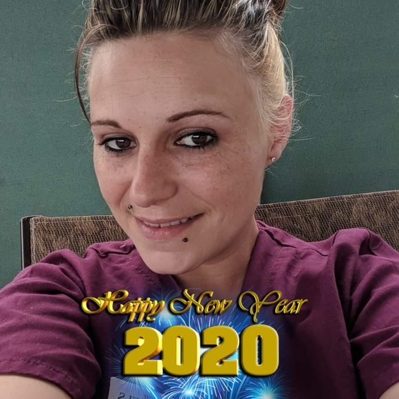 Meet your Posher, Christy - Picture 1 of 1